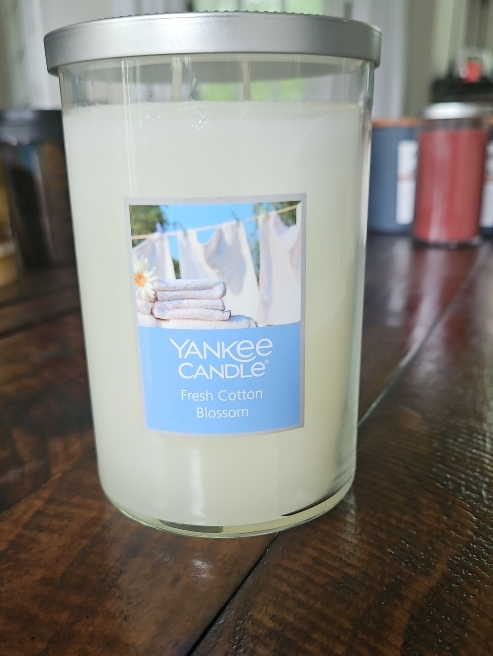 Yankee Candle Fresh Cotton Blossom-20oz(retired,highly sought-after collectible)